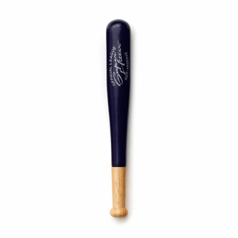 Photo de stock Batte de baseball en bois isolée 2667289845 Photo de stock Batte de baseball en bois isolée 2667289845