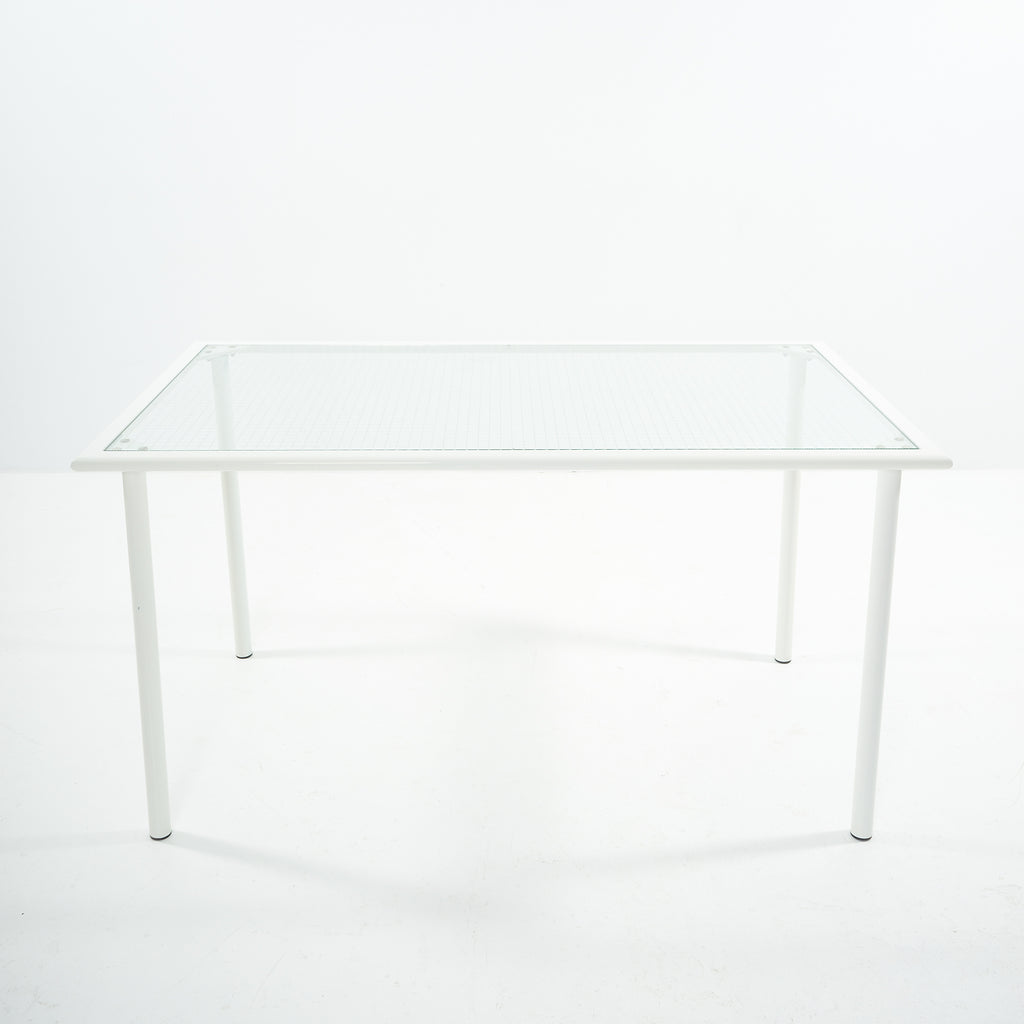 GRID - Table à dîner vintage — par FlyLine