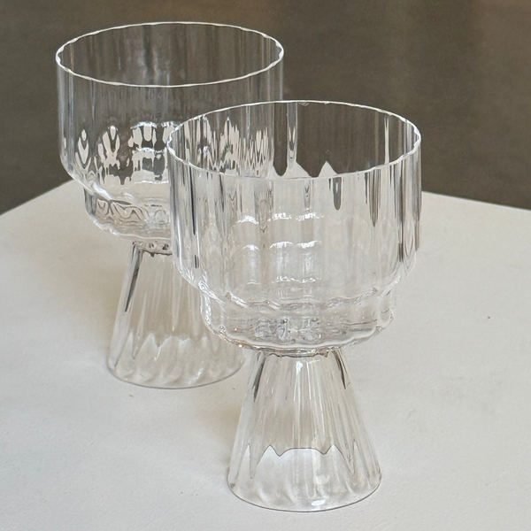 SET OF TWO HAND-BLOWN WINE GLASSES, CLEAR TRANSPARENT — by Fusion f.