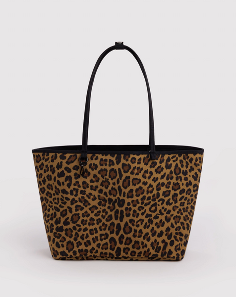 GRAND SAC FOURRE-TOUT RÉVERSIBLE EN NYLON « LEOPARD MIX »  — par Baggu