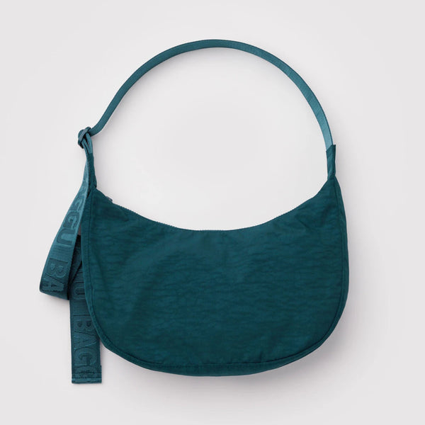 MEDIUM CRESCENT BAG (DEEP SEA) — by Baggu