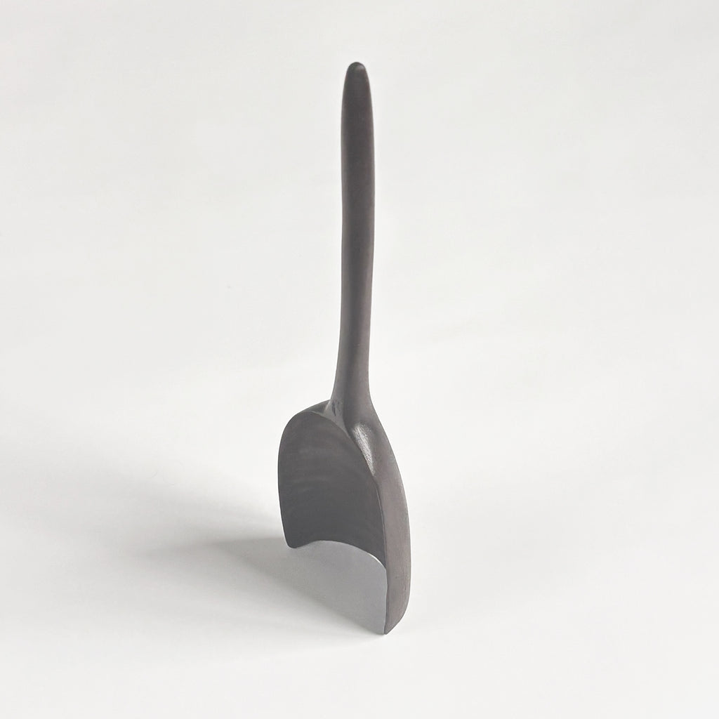 SMALL SHOVEL IN BLACK WALNUT — par Lemyre