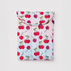 POCHETTE D’ORDINATEUR PUFFY 13"/14" (CERISES) — par Baggu