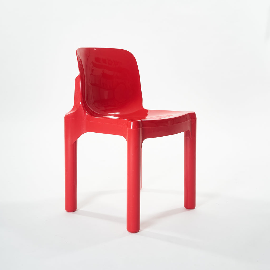 AVANT-GARDE 2000 - Chaise empilable vintage — par Giovanni Maur