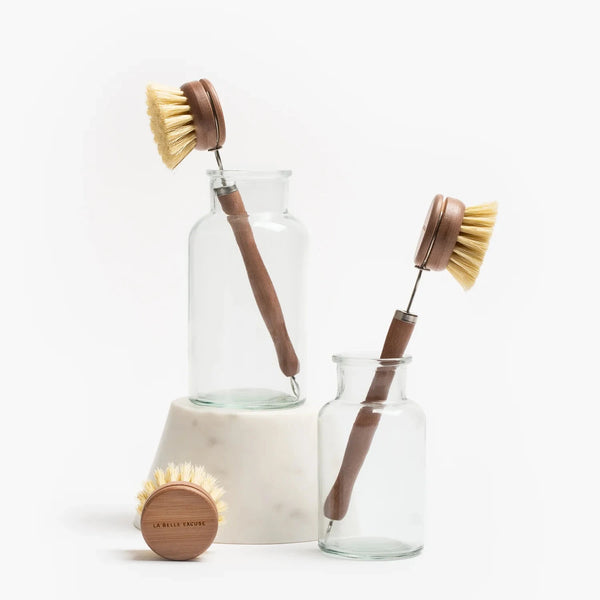 BROSSE À VAISSELLE EN BOIS — par La Belle Excuse