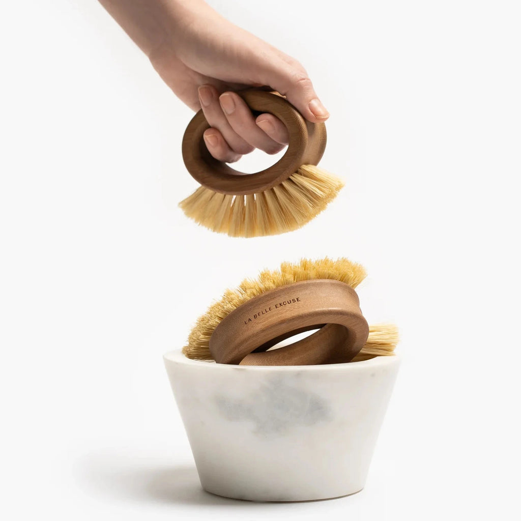 WOODEN SCRUB BRUSH FOR HANDS & NAILS — by La Belle Excuse