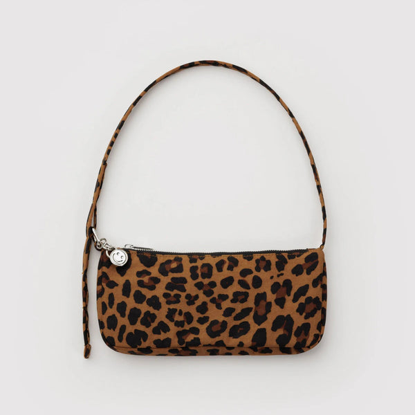 NYLON POCHETTE - Leopard — by Baggu