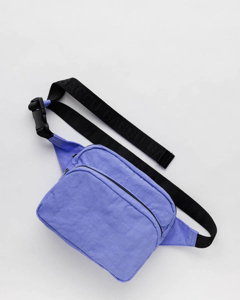 FANNY PACK BLUEBELL — by Baggu