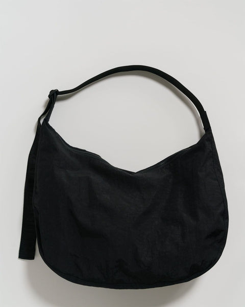 CRESCENT BAG “BLACK”, DIFFERENT SIZES — by Baggu