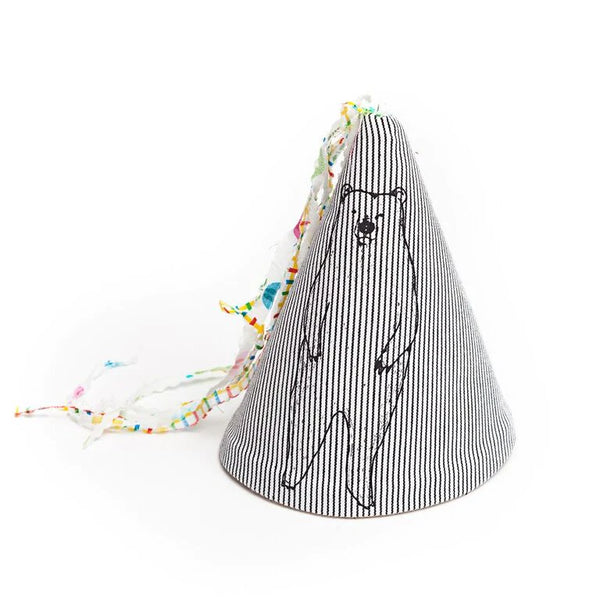 PARTY HAT WITH SILK SCREEN PRINT OF LITTLE BEAR — by La fée raille